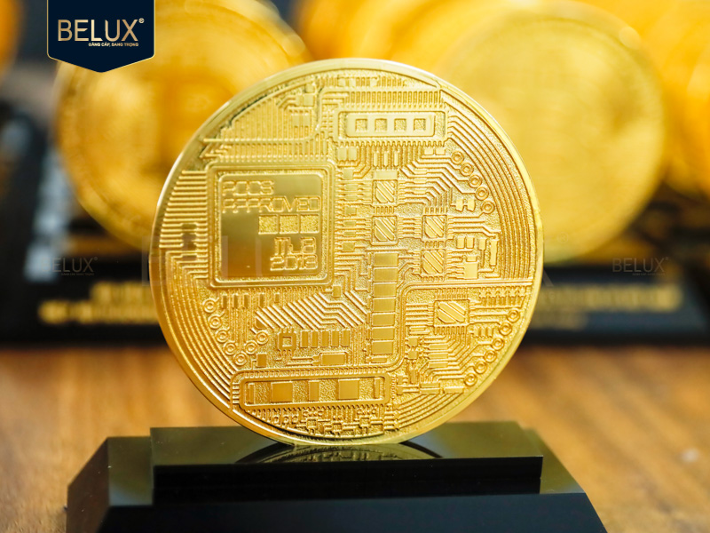 Lô 100 đồng Bitcoin cao 11cm bằng đồng mạ vàng 24k thiết kế theo yêu cầu